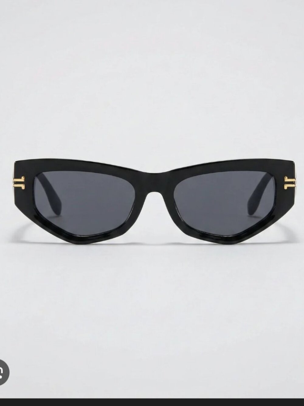 Fifth & Ninth Wren Black Sunglasses - Picture 2 of 6